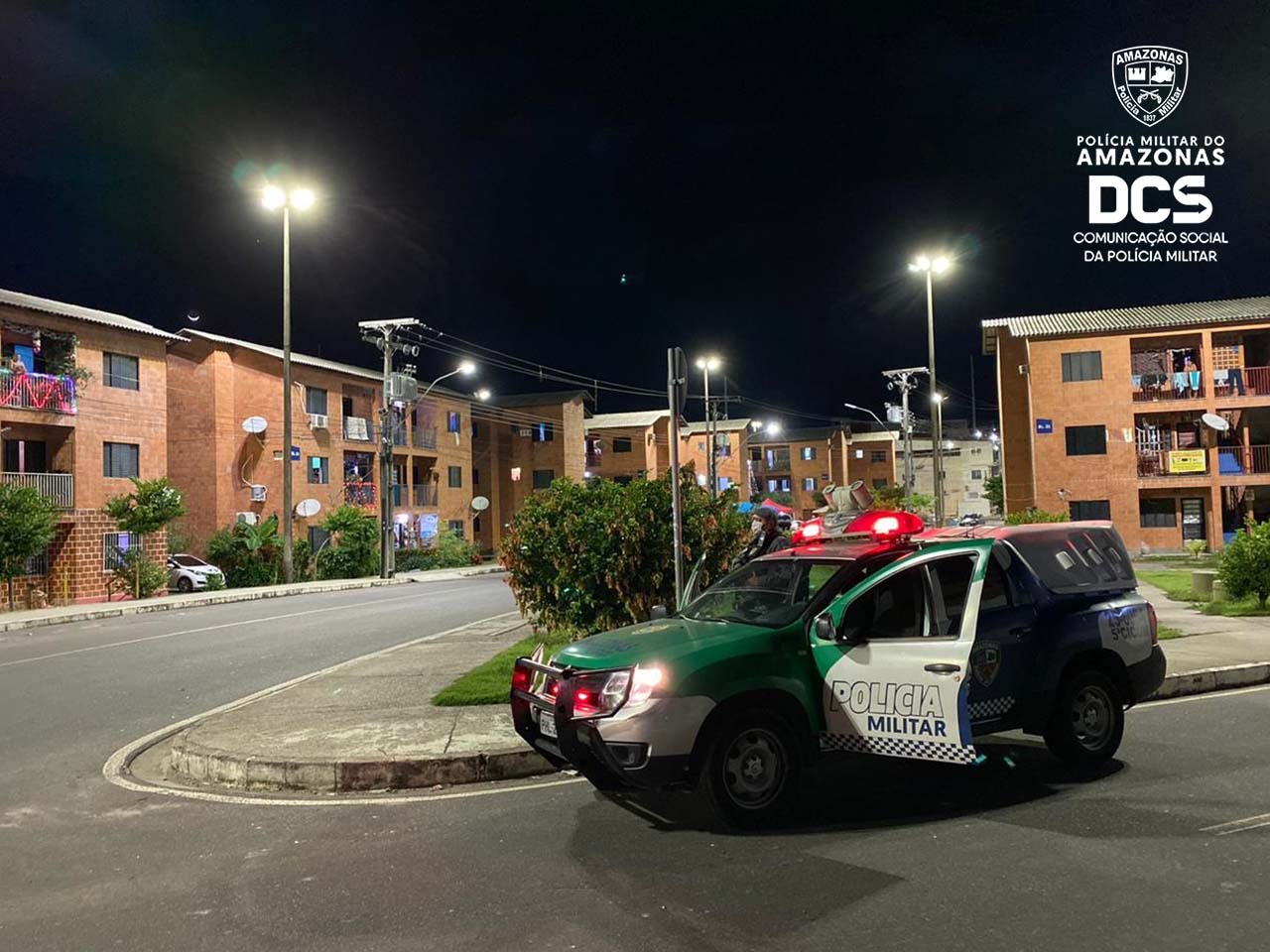 Trio é preso por roubar e fazer motorista de app refém em Manaus