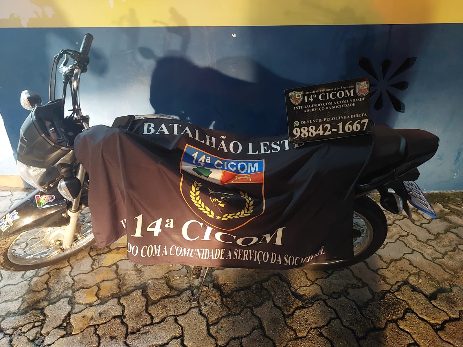 Dupla é presa com moto roubada na avenida Itaúba