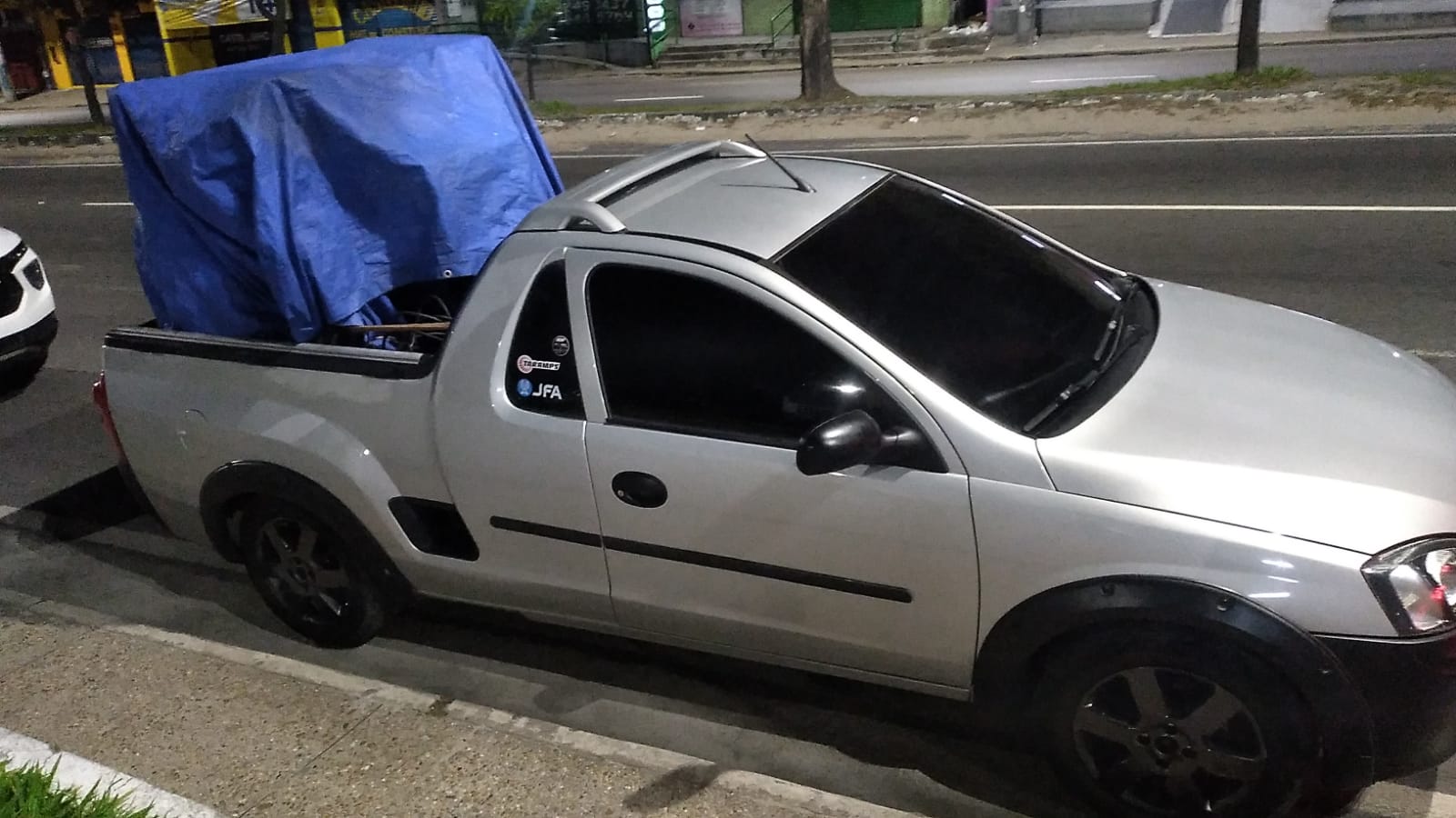 Dois homens são presos por som alto em “paredão” no São José