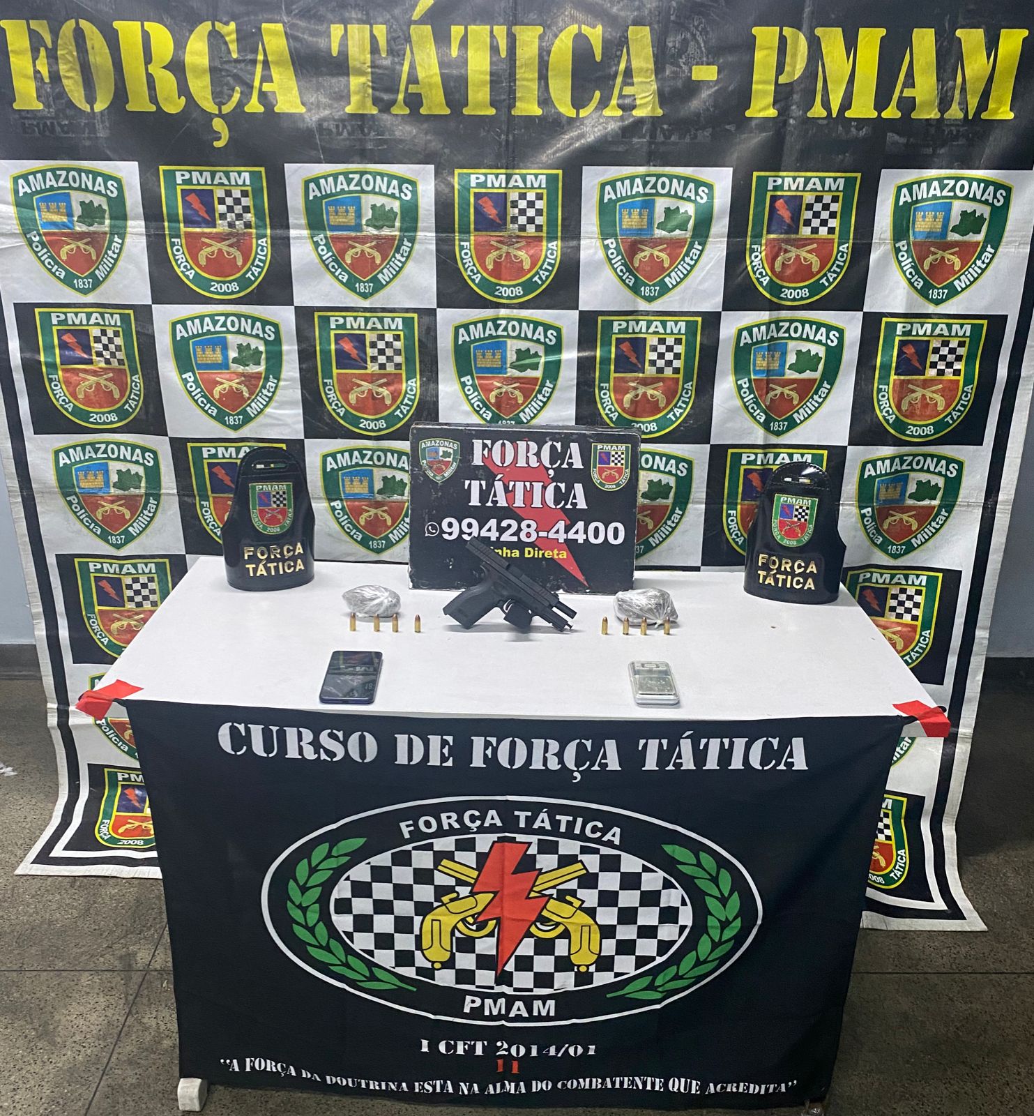 Homem corre para casa com medo da PM mas acaba detido com drogas em Manaus