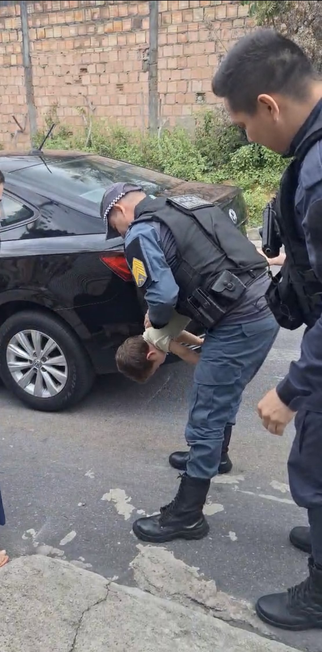 PMs salvam bebê engasgado com alimento em Manaus; criança estava sem sinais vitais