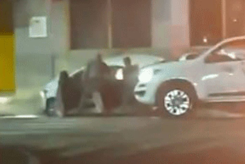 PMs são presos após executarem jovens com mais de 50 tiros