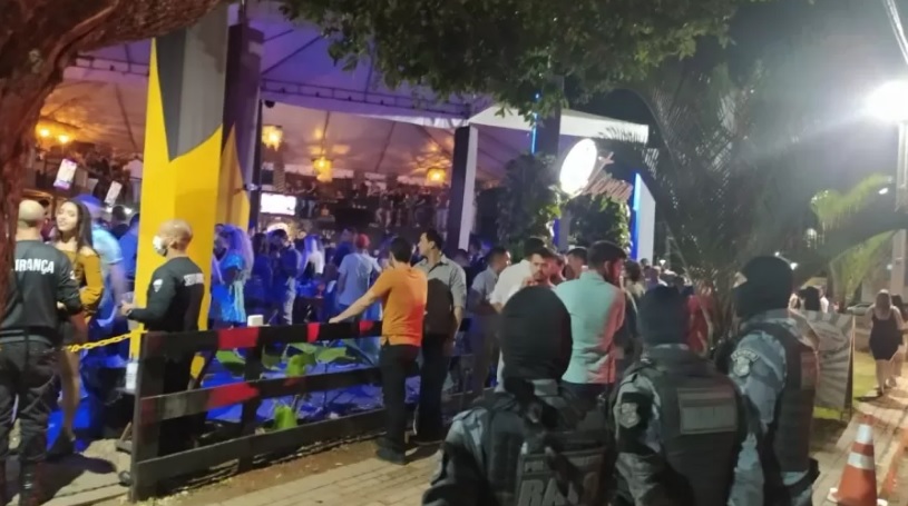 Polícia encerra show com Israel Novaes por aglomeração