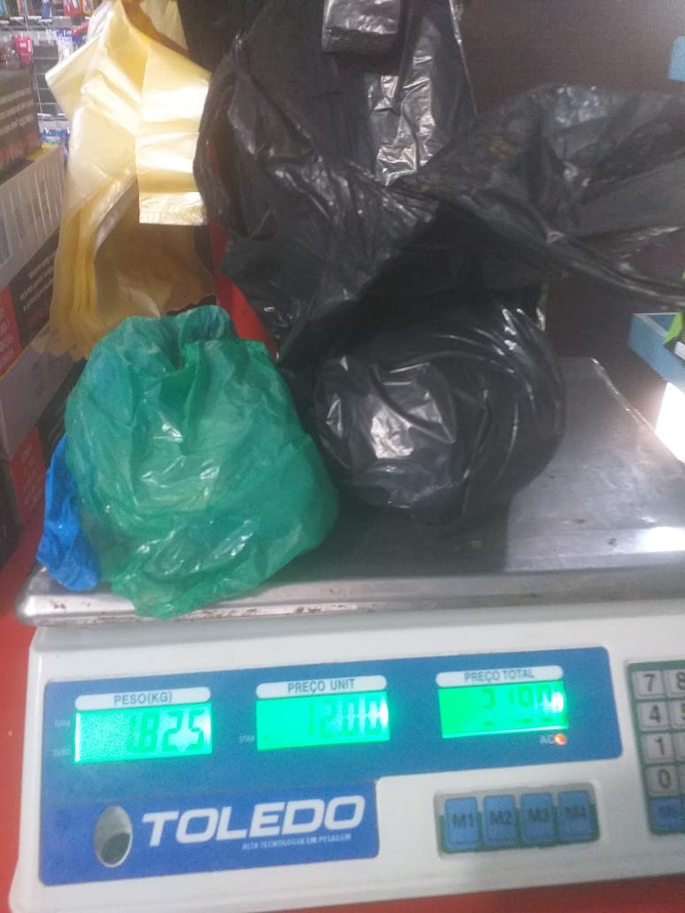 Colombiano é detido com droga enterrada em quintal de casa no Amazonas 