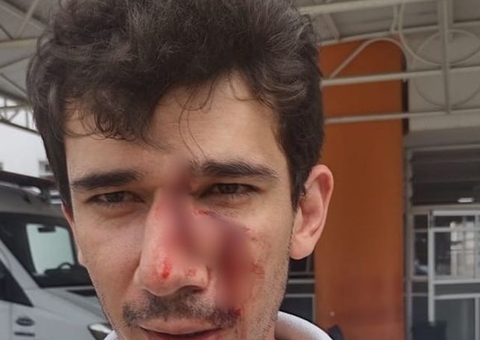 Vídeo: Funcionário de mercado é agredido com skate por pedir uso de máscara