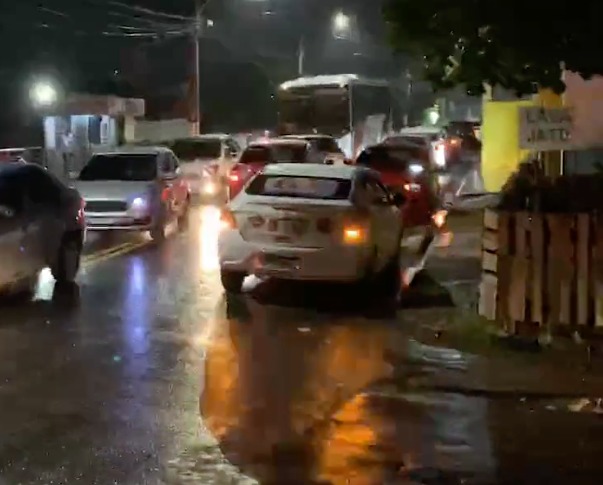 Motorista de app é encontrado dentro de porta-malas em Manaus 