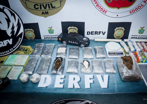 Dupla é presa suspeita de receptar e trocar veículos clonados em Manaus