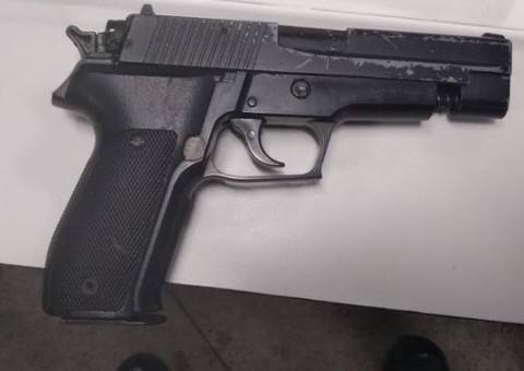 Dupla suspeita de assalto é detida após apanhar de população em Manaus