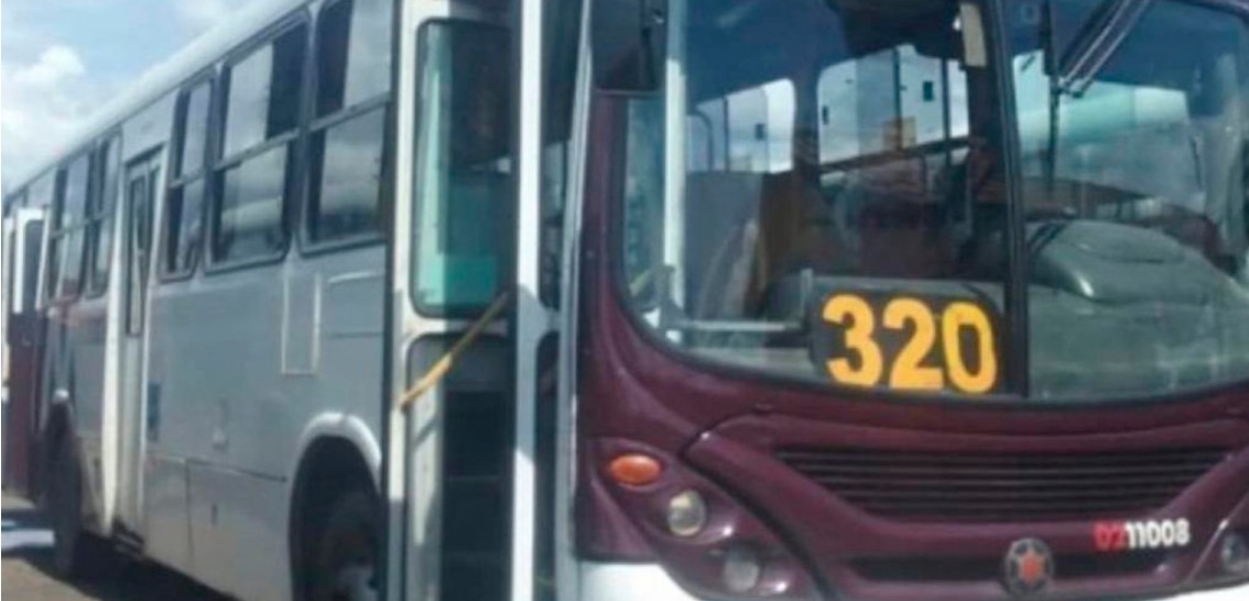 Passageiro é baleado durante arrastão em ônibus da linha 320 em Manaus