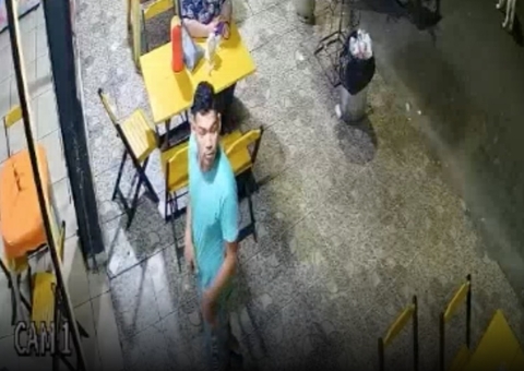 Vídeo: bandidos invadem lanchonete em Manaus e 'fazem a limpa'