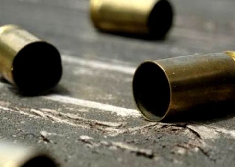 Soldador é assassinado a tiros enquanto conversava com a esposa em Manaus