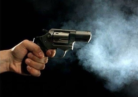 Homem é assassinado a tiros ao sair de igreja