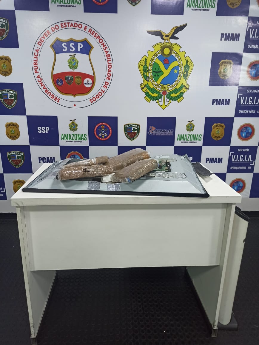 Polícia apreende droga avaliada em R$50 mil dentro de TV no Amazonas 