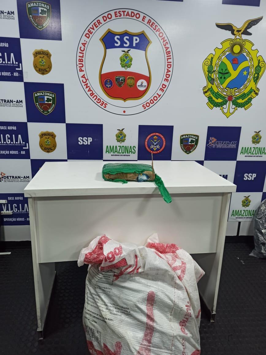 Grupo é flagrado com drogas em lancha no Amazonas