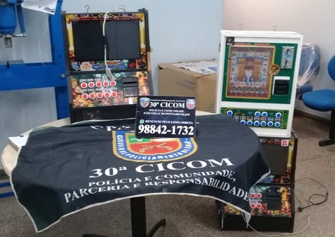 Dono de bar é detido com máquinas caça-níquel em Manaus 