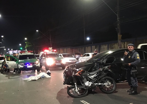 Motorista faz manobra perigosa e mata motociclista em avenida de Manaus