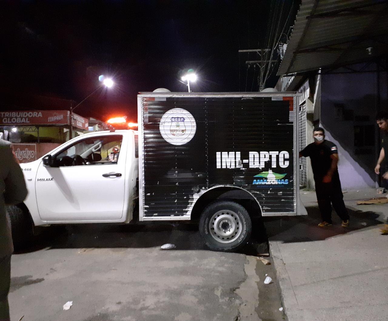 Morador de rua é brutalmente assassinado enquanto dormia em Manaus