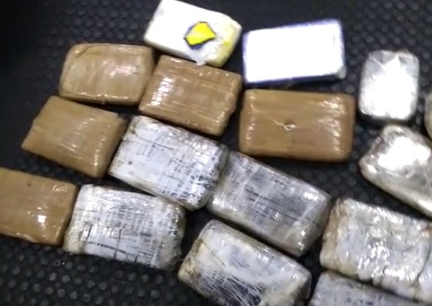 Índio é preso após esconder 17 kg de drogas em lixeira de barco no Amazonas