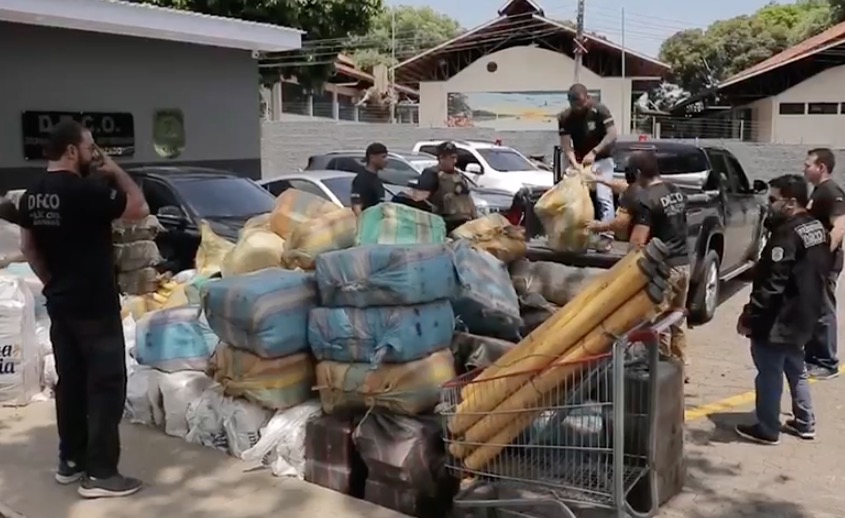 Operação Mamon apreende 20 carros de luxo e 3 t de drogas no Amazonas