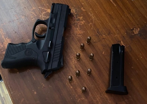 Ex-militar é preso ao ameaçar atirar em vizinhos durante confusão em Manaus