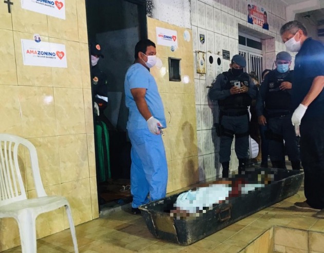 Peixeiro tenta se esconder e morre na casa de vizinhos em Manaus