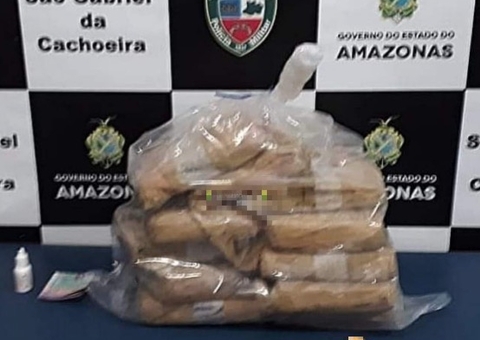 Mulher e comparsas são presos com drogas escondidas em barco no Amazonas