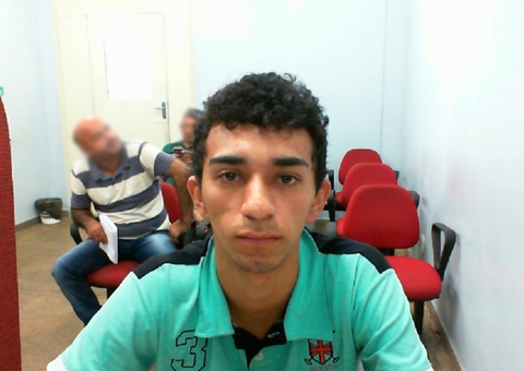 Polícia divulga foto do suspeito de matar homem por ciúmes em Manaus 