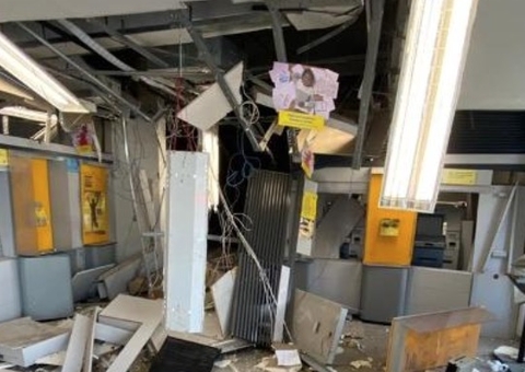 Polícia procura na mata 4 suspeitos de assalto com refém morto em Cametá