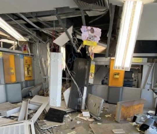 Polícia procura na mata 4 suspeitos de assalto com refém morto em Cametá