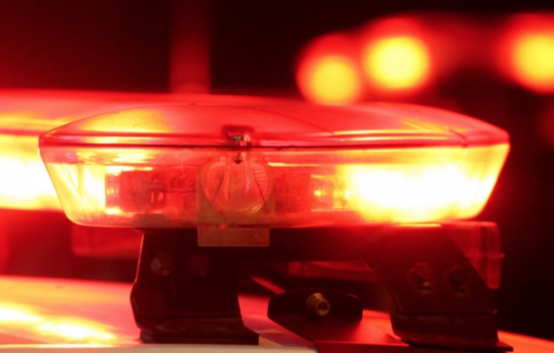 Homem é morto e outro baleado por motorista de carro misterioso em Manaus