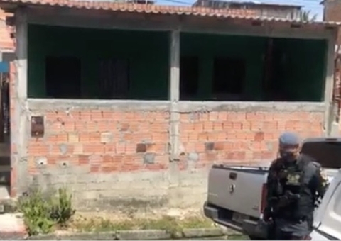 Mulher é encontrada em estado de decomposição dentro de casa em Manaus 