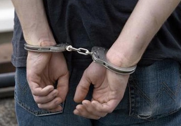 Grupo é preso ao ser flagrado roubando combustível em porto de Manaus