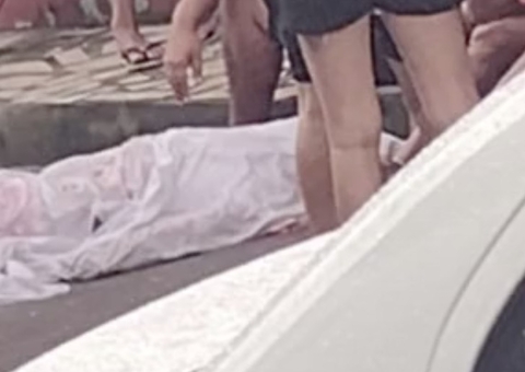 Homem é morto a facadas em via pública em Manaus 