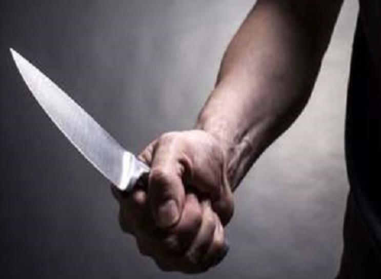 Homem mata esposa a facadas após discussão por jogo de futebol