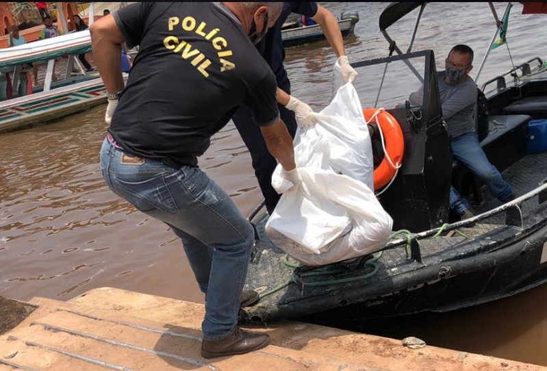 Corpo sem cabeça é encontrado boiando no Rio Solimões