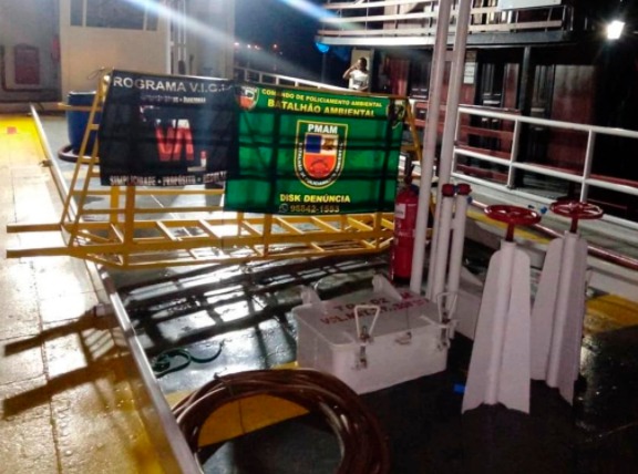Cerca de 50 mil litros de gasolina são apreendidas na orla de Manaus