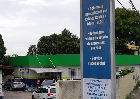 Homem é preso após agredir e ameaçar de morte a própria mãe em Manaus