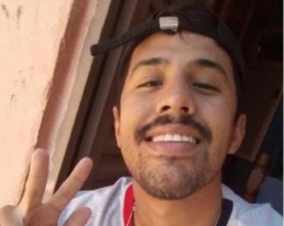 Ao ser expulso de amigo secreto, penetra mata homem a facadas