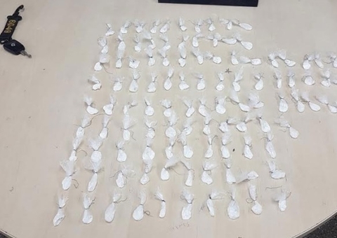 Homem tenta esconder drogas entre produtos de limpeza e é preso em Manaus