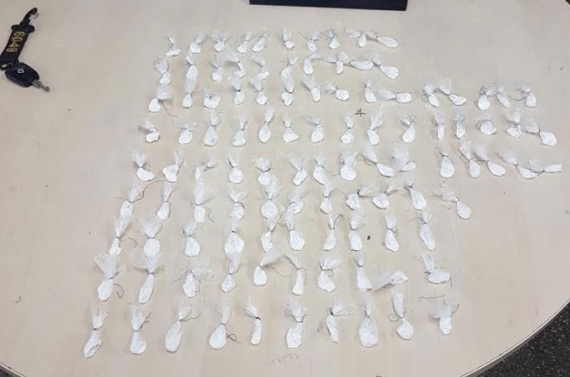 Homem tenta esconder drogas entre produtos de limpeza e é preso em Manaus