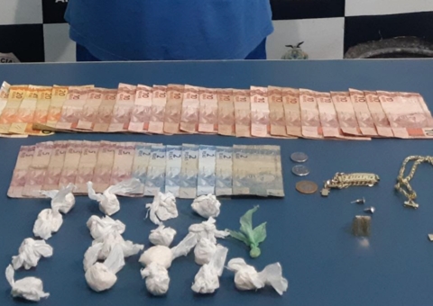 Homem é detido com drogas na 'Ponte do Vitão' no Amazonas