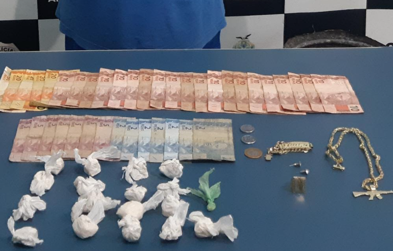 Homem é detido com drogas na 'Ponte do Vitão' no Amazonas