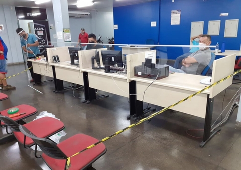 Policiais civis no Amazonas fazem teste da Covid-19 para atender público 