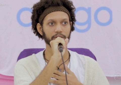 Polícia prende chefe de seita denunciado por crimes sexuais