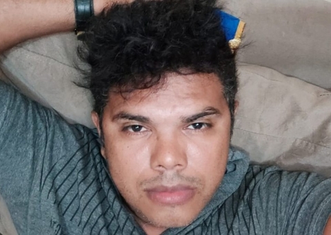 Jornalista é executado a tiros dentro de carro