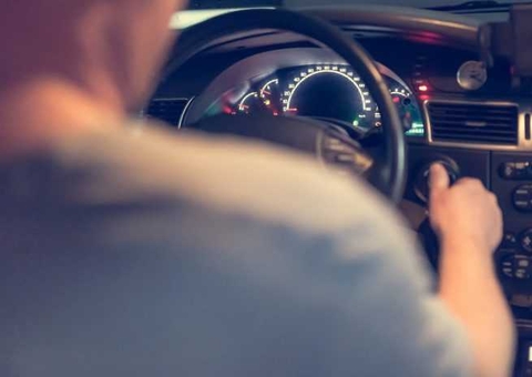 Armados, passageiros assaltam motorista de app e fogem com carro em Manaus