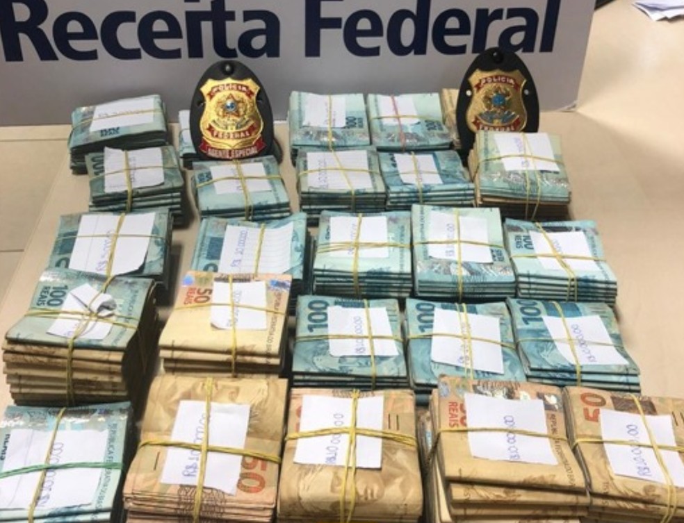 R$ 244 mil em espécie é apreendido no Aeroporto Eduardo Gomes pela PF 