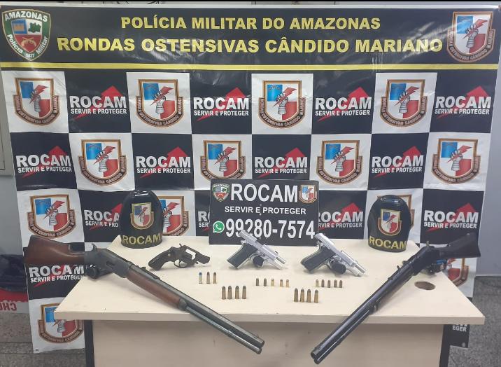 Homem pula muro para fugir da polícia mas é preso com armas em Manaus