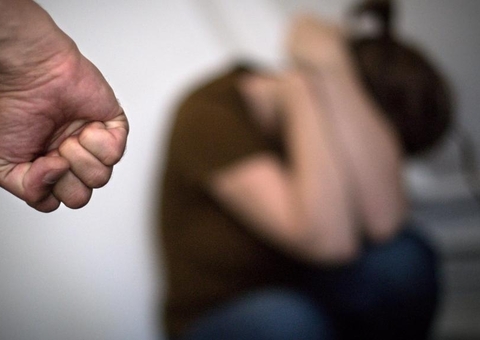 Mulher é brutalmente espancada após admitir que traiu companheiro 