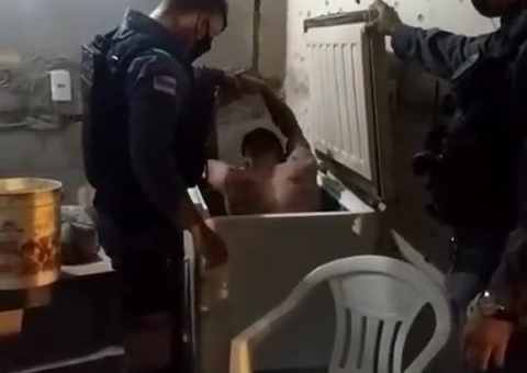 Suspeito de roubar fios é preso ao se esconder dentro de freezer em Manaus